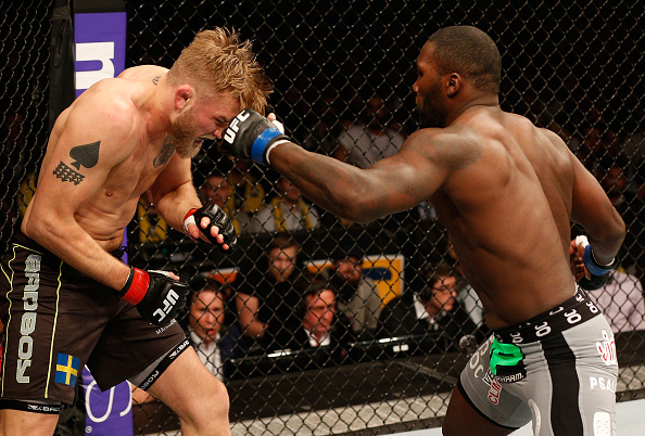 Anthony Johnson não deu chances ao sueco (Foto: Josh Hedges / Zuffa LLC / UFC / Via Getty Images)