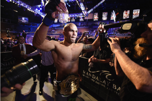 Lawler campeão do UFC (Foto:Reprodução)