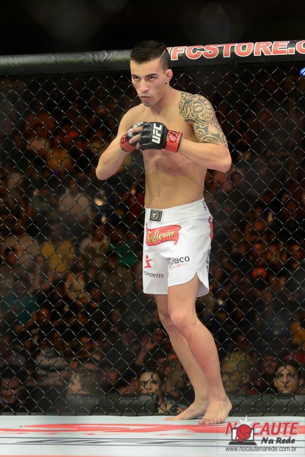 Thominhas estreia pelo UFC, em Uberlândia (Foto: Fred Amorim)