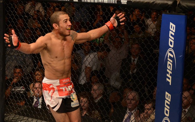 José Aldo em ação pelo UFC; ( Foto: Sky Sports )