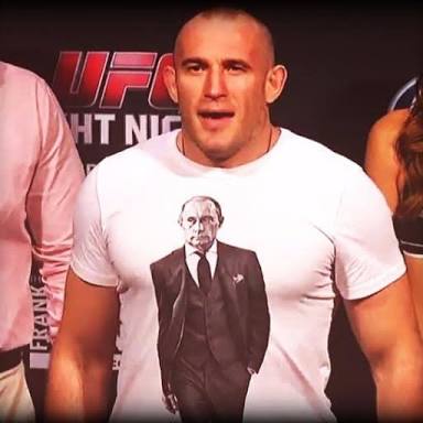 Oleynik em pesagem de sua última luta - foto via UFC.com