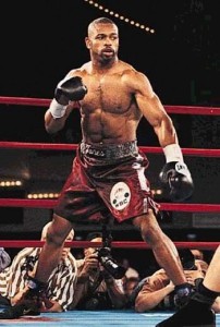 Roy Jones Jr é considerado um dos melhores boxeadores de todos os tempos. Fonte: www.coolchaser.com