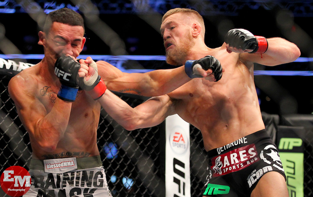 McGregor Vs. Holloway, uma das melhores exibições do irlandês no UFC. ( Foto:  Fox Sports )